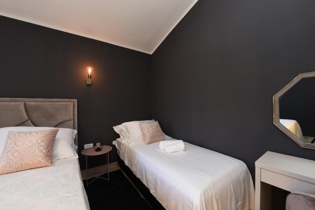 Malako Family Apartments Seline Dış mekan fotoğraf