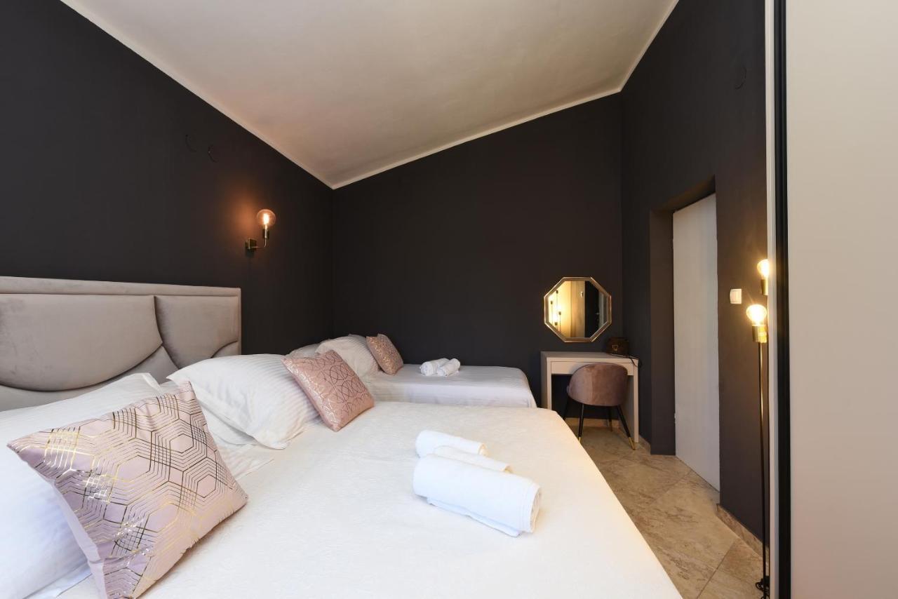 Malako Family Apartments Seline Dış mekan fotoğraf