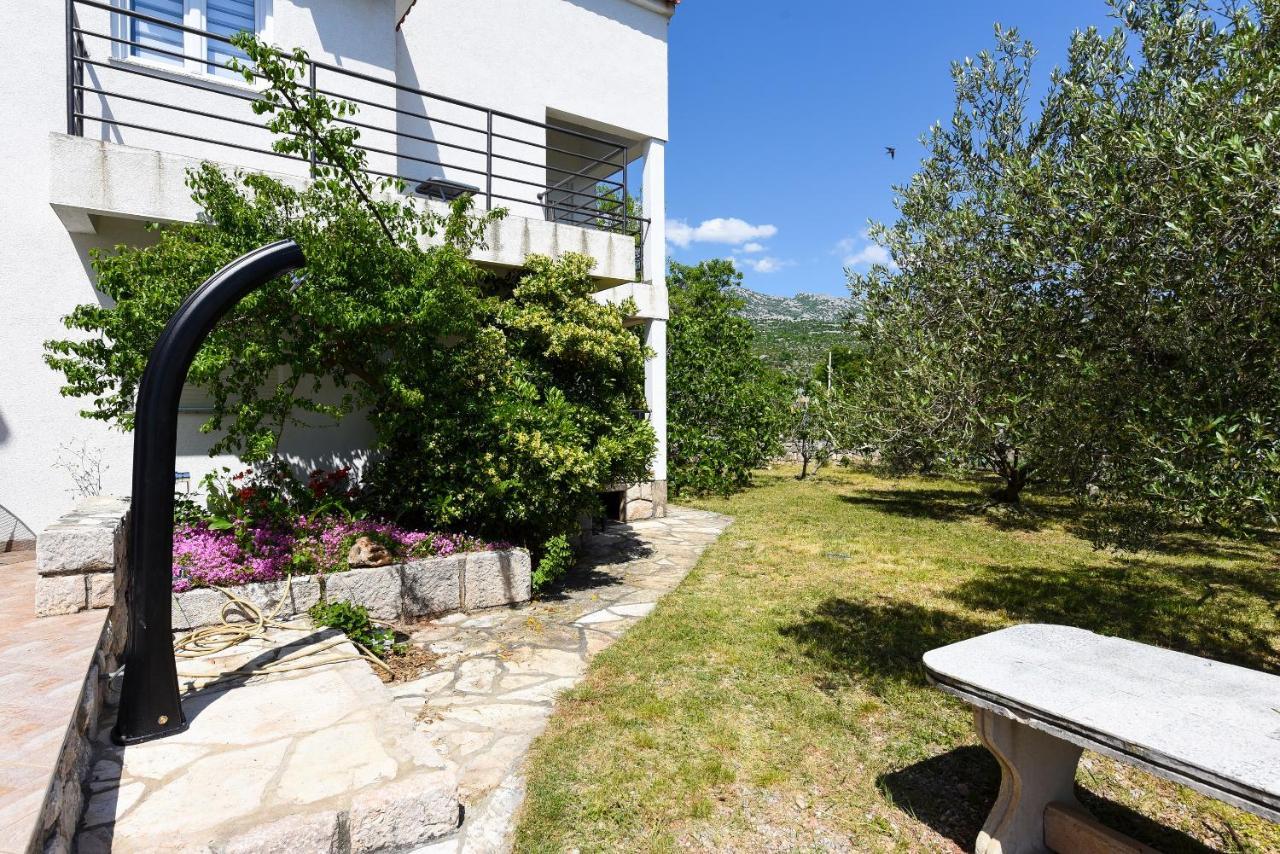 Malako Family Apartments Seline Dış mekan fotoğraf